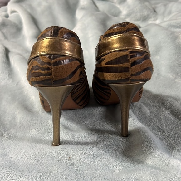 Zebra Heel shoes - Picture 4 of 4